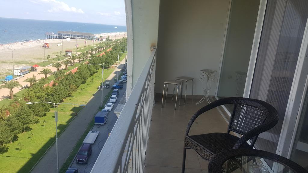 Apartment Magnolia Seaside Batumi Exterior photo